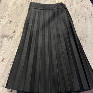 Cupcakes and Cashmere skirt